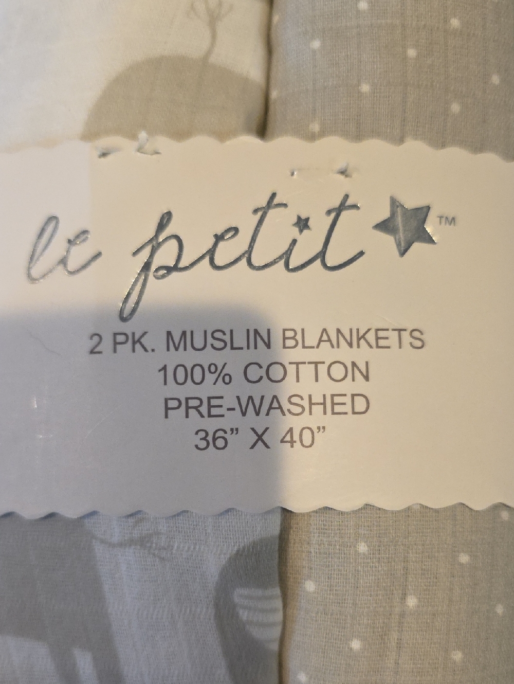 le petit 2-Pack Gray Muslin Baby Blankets - Picture 2 of 6